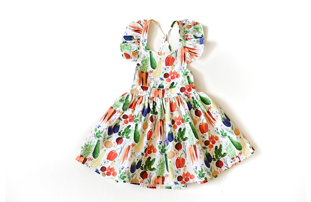 Ruffle sleeve dress in colorful veggie print